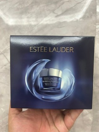 💹135✍️明通版本
新版 雅诗兰黛智妍晚霜1+4套装75ml+4*15ml 正品同步 市场独家质量 非流通货 供平台 可配中文标 需要下单备注!