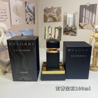 💹75✍️专柜版本
宝格丽奥尼克/玄青宝石100ml
Bvlgari Onekh, 2016
品牌:宝格丽
调香师:Jacques Cavallie.
属性:男香
香调:皮革调
气味:皮革辛香料劳丹脂