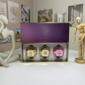 💹50✍️普通
帕高限量百万女士中样三件套30ml*3个，带喷头，内含：百万帝国，绝妙百万女士，百万女士皇家版
