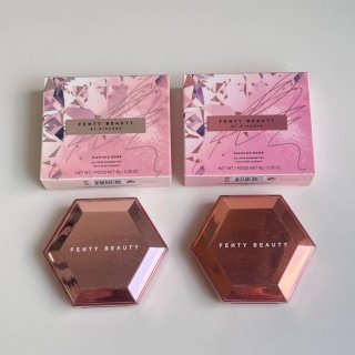 💹35✍️专柜版本
蕾哈娜钻石高光8g!色号:
HOW MANY CARATS#钻光万丈
ROSE RAVE#气泡玫瑰