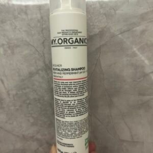 💹45✍️专柜版本
章小惠推介myorganics防脱洗发水250ml.三款现货：白瓶红线活力防脱-白瓶黑线有机枸杞，黑瓶白线有机净化.