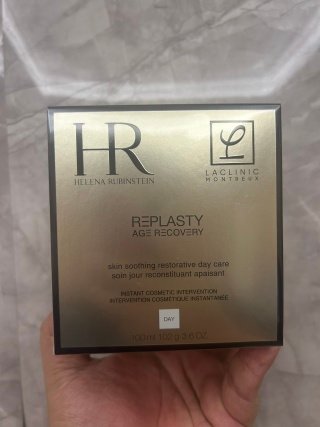💹420✍️明通版本
新版 HR赫莲娜白绷带面霜100毫升小粒装,对版对味,市场独家质量,非流通货,供平台,和50ml的同厂质量,可配海免三标,需要下单备注!