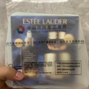 💹150✍️明通版本
新版雅诗兰黛特润修护挚爱三件套,包含:抗蓝光眼霜15ml+小棕瓶精华100ml+智妍面霜清爽75ml,内含吸油纸,市场独家质量,非流通货,供平台,可佩海免新版三标,cdf袋子,需要下单备注!