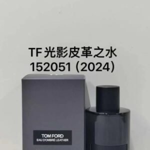 💹50✍️专柜版本
152051Tf光影皮革24款100ml！