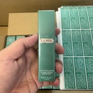 💹45✍️明通版本
海蓝之谜唇蜜 正品质量 对香对色 打50件 件400支 配中文标  现货供应