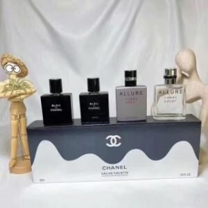 💹48✍️普通版本
新款CHANEL香奈儿男士香水4件套*25ml
经典四件套 内含：蔚蓝淡香+蔚蓝浓香+魅力运动+魅力运动古龙
四种不一样的味道哦，时尚经典方便携程。每个25ml装✨