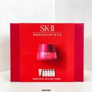💹160✍️明通版本
SK面霜一拖六套盒🔜4108211800编码!配中文标✔SK2大红瓶面霜6+1套装!内含:大红瓶80g滋润版,清莹露30ml *5,洗面奶20g。