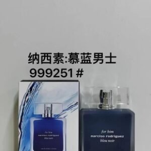 💹55✍️专柜版本
纳西素幕蓝清新男士淡香水100ml
Narciso Rodriguez For Him Bleu Noir Eau De Toilette Extreme,
2020
品牌：纳西索·罗德里格斯
调香师：Sonia Constant
属性：男香
香调：芳香木质调
前调：柑橘冰罗勒橘子
中调：麝香
后调：柑橘雪松黑檀
