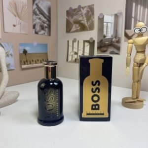 💹50✍️专柜版本
雨果波士自信精粹100ml
Hugo Boss Boss Bottled Elixir, 2023
品牌：雨果波士
调香师：Annick Menardo
属性：男香
香调：辛辣木质调
前调：乳香小豆蔻
中调：广藿香香根草
后调：劳丹脂雪松