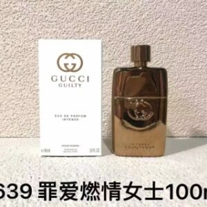 💹45✍️专柜版本
古驰罪爱燃情女士浓香90ml
古驰罪爱不羁男士浓香90ml
古驰罪爱不羁女士浓香90ml