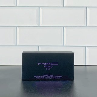 💹35✍️明通版本
mac紫白粉饼明通版 3.5g*2 正品烤粉工艺 原厂包材 粉质纹路块块雅 细节全对版 味道对香 市面最高版本 非流通普货 正品质量直供 支持对比 配中文标 3个装 打12 件240
