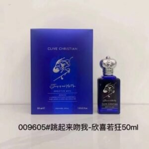 💹65✍️专柜版本
克莱夫克里斯蒂安50ml！味道：欣喜若狂，快乐，1872女士，1872男士，1号男士，1号女士，X女士，松北，海棠花，花木玫瑰，乌木皮革，X男士，标志女性，L男士东方乌木与琥珀，L女士橡木与广霍香，V男士琥珀与香根草，V女士花香乌梅。