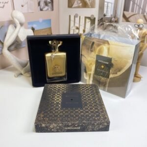 💹65✍️专柜版本
爱慕月之咏叹男士100ml
Amouage Jubilation XXV Man, 2007
品牌:爱慕
调香师:Bertrand Duchau.
属性:男香
香调:馥奇东方调
前调:黑莓乳香橙子劳丹脂芫荽龙蒿
中调:蜂蜜愈创木肉桂月桂叶公丁香玫瑰
兰花芹菜籽
后调:红没药沉香(乌木)没药广藿香雪松龙涎香不凋花麝香橡木苔