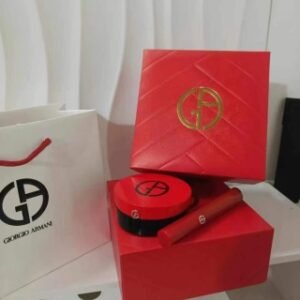 💹145✍️明通版本
阿玛尼新年开门红节日限定
明星红管唇釉气垫礼盒两件套 
配置：405-气垫02/03
​配中文标礼袋，现货