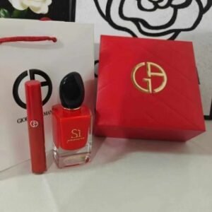 💹155✍️明通版本
阿玛尼新年开门红星
红管唇釉香水礼盒两件套
配置:405-挚爱50ml
配中文标礼袋,现货