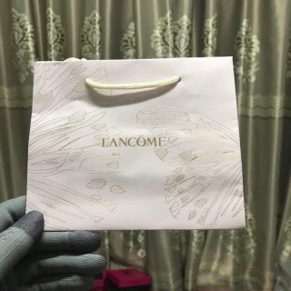 💹85✍️专柜版本
2024兰蔻水光唇膏香水两件套
内含🔜真爱奇迹香水30ml➕水光唇膏3g(6色可选,10号,30号,42号,45号,50号,53号)