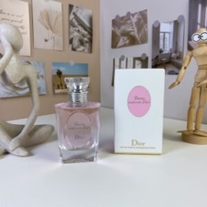 💹55✍️专柜版本
迪奥永恒的爱100ml
Dior Les Creations de Monsieur Dior Forever and Ever, 2009
品牌：迪奥
属性：女香
香调：花香调
前调：小苍兰
香调表Notes
中调：茉莉
后调：玫瑰