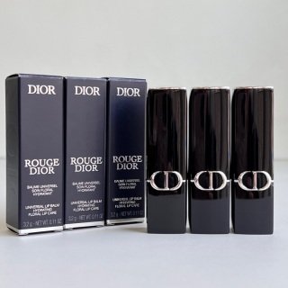 💹30✍️专柜版本
迪奥蓝金磁吸润唇膏!色号:000-001-002。