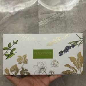 💹40✍️专柜版本
欧舒丹烫金臻选护手霜六件套！内含：30ml*6。