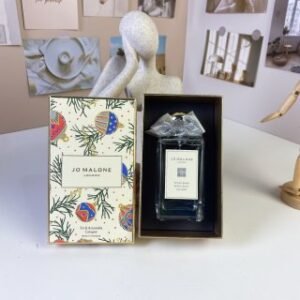 💹50✍️专柜版本
2024祖马龙圣诞海盐100ml