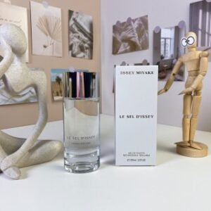 💹55✍️专柜版本
三宅一生一生之盐100ml
Issey Miyake Le Sel d'lssey, 2024
品牌：三宅一生
属性：中性香
香调：水生木质调
前调：盐生姜
中调：海藻香根草沙子
后调：雪松橡木