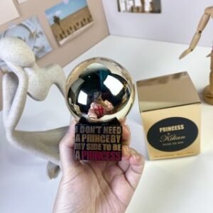 💹60✍️专柜版本
五月玫瑰100ml
克利安作为公主我并不需要王子在身边-五月玫瑰100ml
Kilian I Don't Need A Prince By My Side To Be A PrincessRose de Mai, 2019
品牌：凯利安
调香师：Honorine Blanc
属性：中性香
香调：美食东方调
前调：生姜
中调：玫瑰
后调：棉花软糖抹茶
