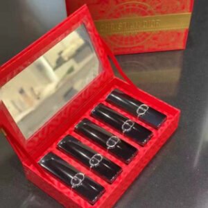 💹225✍️明通版本
迪奥高定2025新年情人节/节日限定
蓝金磁吸口红五件套礼盒