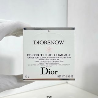 💹40✍️专柜版本
迪奥雪精灵粉饼12g!色号:0N-1N-2N。