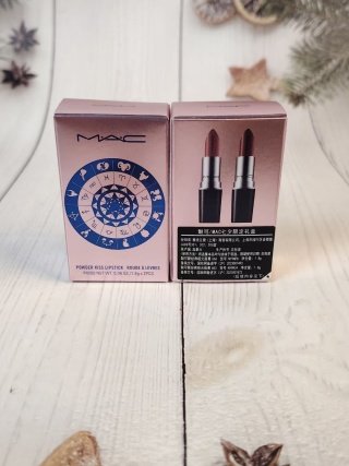 💹30✍️专柜版本
膏体对版对味,配中文标,专柜品质,认准批号A94✔️MAC晶亮子弹头口红小样两件套!内含:1.8g*2。色号:543-544。