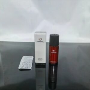 💹45✍️专柜版本
香奈儿红色1号山茶花眼部精华乳15ml！
