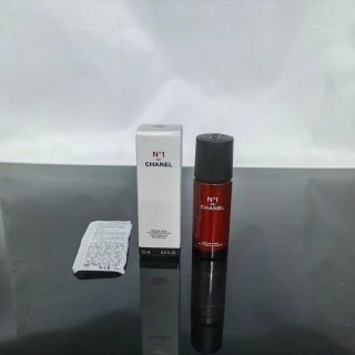 💹45✍️专柜版本
香奈儿红色1号山茶花眼部精华乳15ml!