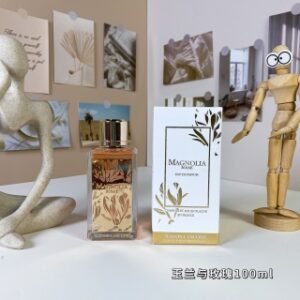 💹55✍️专柜版本
兰蔻玉兰与玫瑰100ml
Lancome Magnolia Rosae, 2019
品牌：兰蔻
属性：女香
香调：花香调
气味：玫瑰木兰麝香