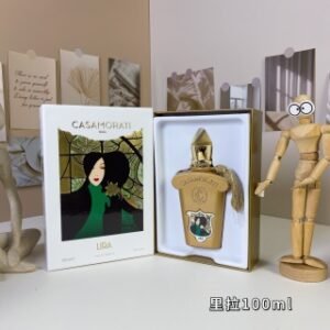 💹65✍️专柜版本
卡萨莫拉蒂里拉100ml
Casamorati Dal1888 Lira, 2011
品牌:卡萨莫拉蒂
调香师:Chris Maurice
属性:女香
香调:美食调
前调:血橙香柠檬薰衣草
中调:肉桂甘草茉莉玫瑰
后调:焦糖香草麝香