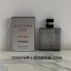 💹45✍️专柜版本
234107香奈儿运动男士超轻款100ml
235609香奈儿极限运动男士100ml
233209香奈儿运动男士古龙水100ml
