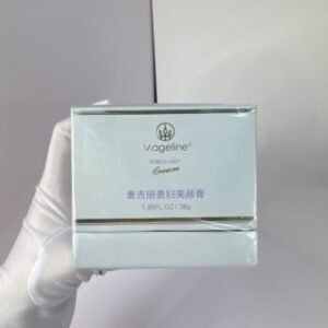 💹45✍️专柜版本
麦吉丽贵妇美颜膏38g!贵妇美颜膏你一定要用,一瓶「正装」能用一年,买的时候都说贵一用就爱上🙈都说太经用一点也不贵粉底、BB霜、CC霜全部可以丢掉不用了最重要的是能让你皮肤达到真正的白、透、亮。