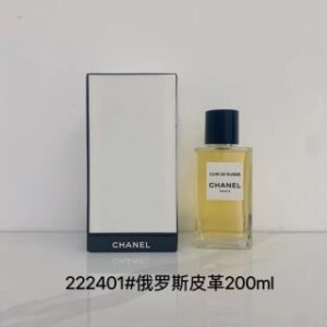 💹62✍️专柜版本
香奈儿高定系列200ml！味道：俄罗斯皮革，岛屿森林，1932，N18，N22，栀子花，东方屏风，康朋街31号，清新古龙水，法式别墅，自由旅程，梧桐影木，狮子，1957！