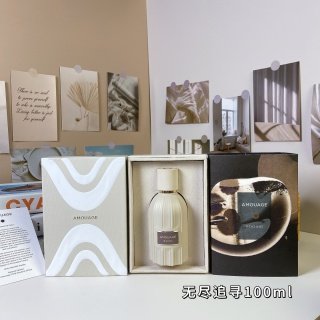 💹65✍️专柜版本
爱慕 缘故 无尽追寻100ml
Amouage Reasons, 2024
品牌:Amouage
调香师:Bertrand Duc.
属性:中性香
香调:辛辣木质调
前调:榛子小豆蔻粉红胡椒肉桂
中调:松树印蒿开司米酮琥珀莎草广藿香
后调:绿檀木安息香脂橡木苔没药檀香木雪松
香根草麝香劳丹脂