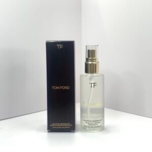 💹35✍️专柜版本
TF定妆喷雾95ML🔜实拍📷现货❗A94编码！tom ford定妆喷雾尤其适合油皮，质感细腻哑致，让妆容维持长效清爽，隐匿油光!喷雾还添加毛孔柔焦粉末，快速打造自然柔焦妆效，均匀细腻柔滑毛孔，还有水润呵护功效，清爽不紧绷!#TF定妆喷雾