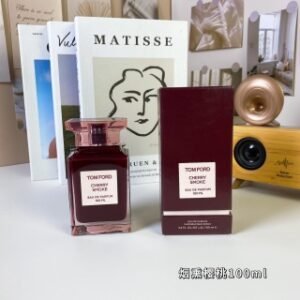 💹50✍️专柜版本
TF烟熏樱桃香水100ml