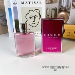 明通版本
23新款兰蔻奇迹(真爱奇迹)100ml
Lancome Miracle
品牌:兰蔻
调香师:Harry Fremont
Alberto Morillas
属性:女香
香调:花香调
前调:荔枝小苍兰
中调:木兰胡椒生姜橘子茉莉
后调:茉莉麝香琥珀