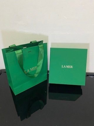 💹120✍️明通版本
海蓝之谜碧玺洗面奶5+1套装!内含:碧玺洗面奶125ml+璀璨净澈洗面奶小样30ml*5。