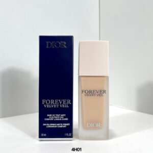 💹50✍️专柜版本
迪奥妆前乳30ml！色号：亮泽，哑光。