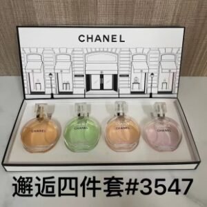 💹40✍️普通版本
香奈儿邂逅系列香水中样30ml四件套！内含：30ml*4带喷头！