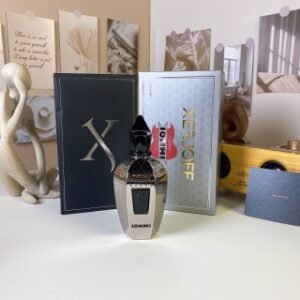 💹80✍️专柜版本
希爵夫 Tony lommi联名猴子特别版100ml
Xerjoff Tony lommi Monkey Special, 2021
品牌:希爵夫
属性:中性香
前调:朗姆酒百香果香柠檬天竺葵
中调:肉桂广藿香皮革玫瑰
后调:焦糖香草零陵香豆檀香木劳丹脂龙涎香
麝香