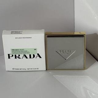 💹45✍️专柜版本
PRADA普拉达定妆绿粉饼6.8g 带中文标
件144 认准批号:62Y90A