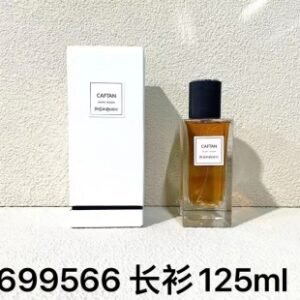 💹65✍️专柜正品版本
长衫125ml
圣罗兰高定衣典系列-
YSL Yves Saint Laurent Caftan, 2015
品牌：圣罗兰
调香师：Calice Becker
属性：中性香
香调：东方调
前调：粉红胡椒蜜橘香柠檬
中调：安息香脂乳香安息香
后调：劳丹脂麝香