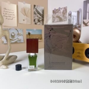 💹50✍️专柜版本
纳斯马图840290帕顿（宽恕）30ml
Nasomatto Pardon, 2011
品牌：纳斯马图
调香师：Alessandro G.
属性：男香
香调：辛辣木质调
前调：木兰花香
中调：黑巧克力零陵香豆肉桂
后调：沉香（乌木）檀香木