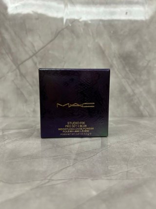 💹35✍️专柜版本
新品 MAC25年蛇年限定散粉6.5g.可配中文标.需要下单备注!