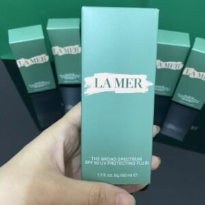 💹45✍️明通版本
对版料体,有效防晒,批次A15✔️海蓝之谜防晒隔离霜绿盒明通版50ml!