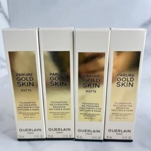 💹90✍️明通版本
娇兰金钻粉底液35ml，8色，配中文标，件96支
滋润OC，OOC
哑光OC，OOC
滋润ON，1N
哑光ON，1N